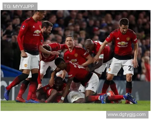 曼联与瓦伦西亚激战正酣比分悬念引人关注