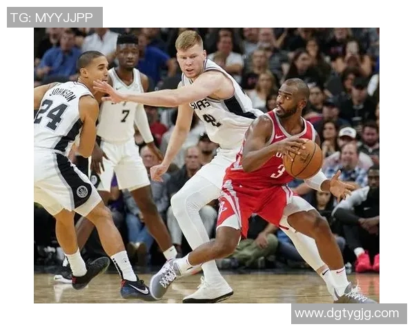 火箭队与马刺激战正酣2017年5月4日经典对决回顾